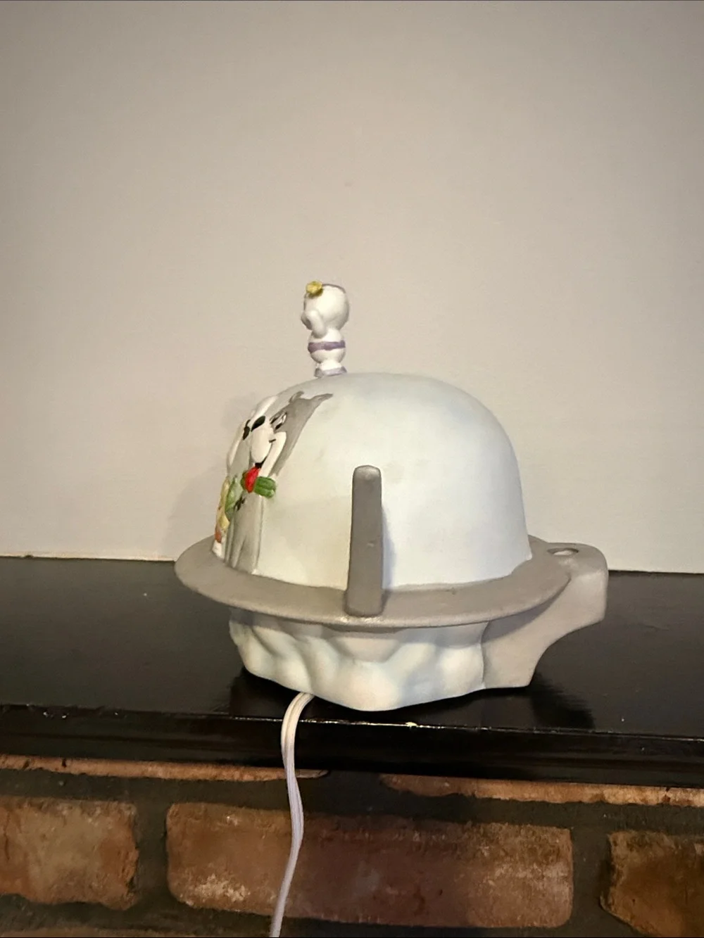 The Jetsons  Ceramic TV Night Light - White & Multicolor